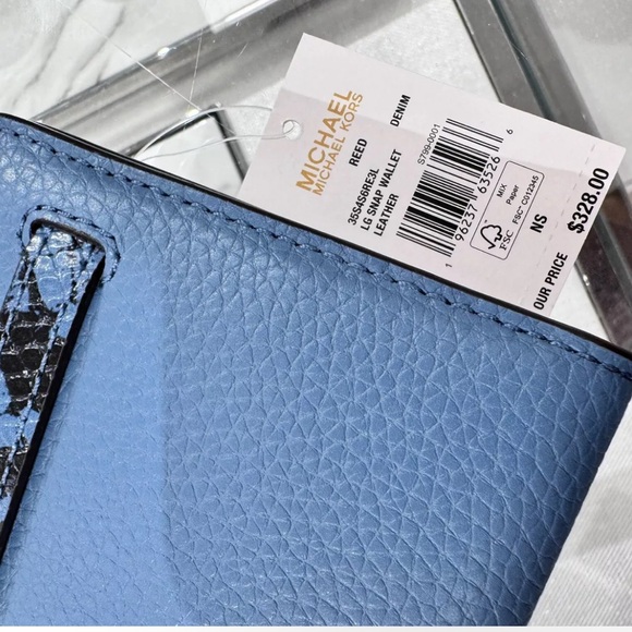 MICHAEL KORS REED LARGE SNAP FLAT WALLET LEATHER BLUE DENIM NWT $328 - Picture 2 of 6